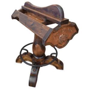 Saddle stand champion